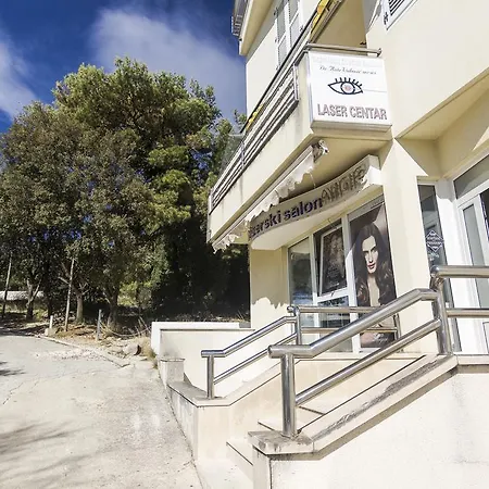 Apartman Jelas *