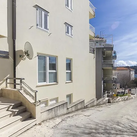 Apartman Jelas *